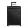 Baseline Medium Expandable Upright (2 wheel) by Briggs & Riley