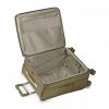 Baseline Medium Expandable Spinner by Briggs & Riley